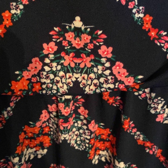 Maurice's Cold Shoulder Handkerchief Hem Navy Blue Pink Floral Midi Dress SZ 1 - Picture 8 of 15